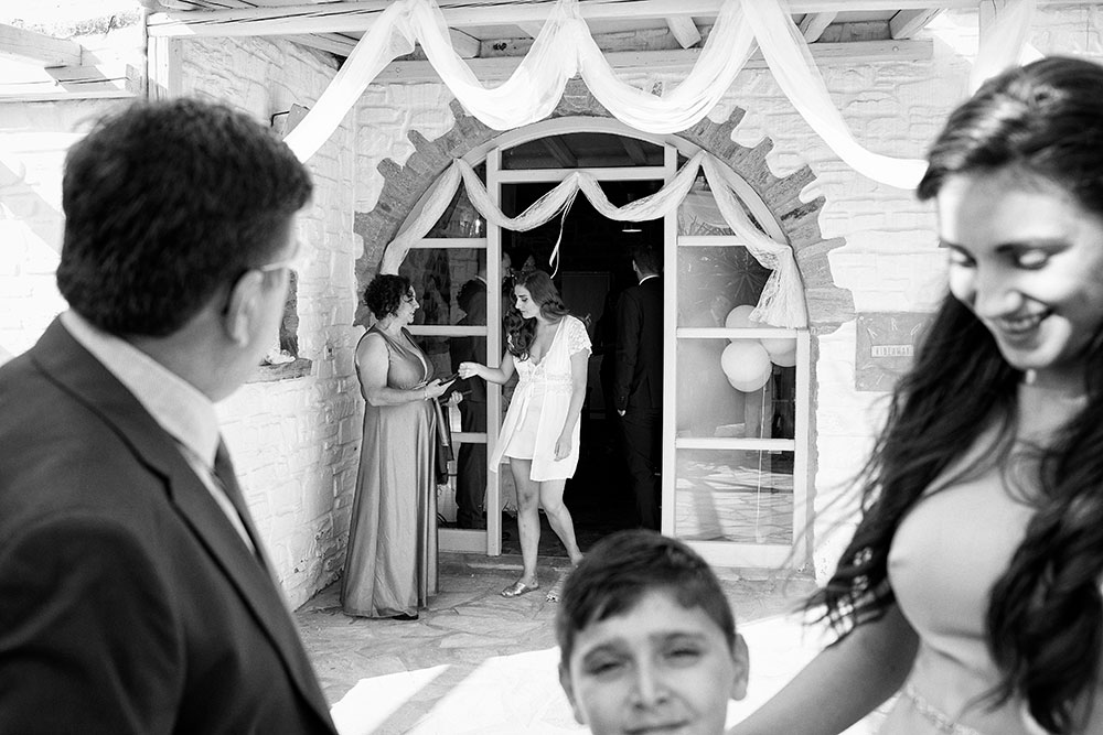 Bride Preparation - Arokaria Paros