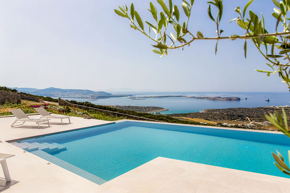 Spacious Villa in Paros